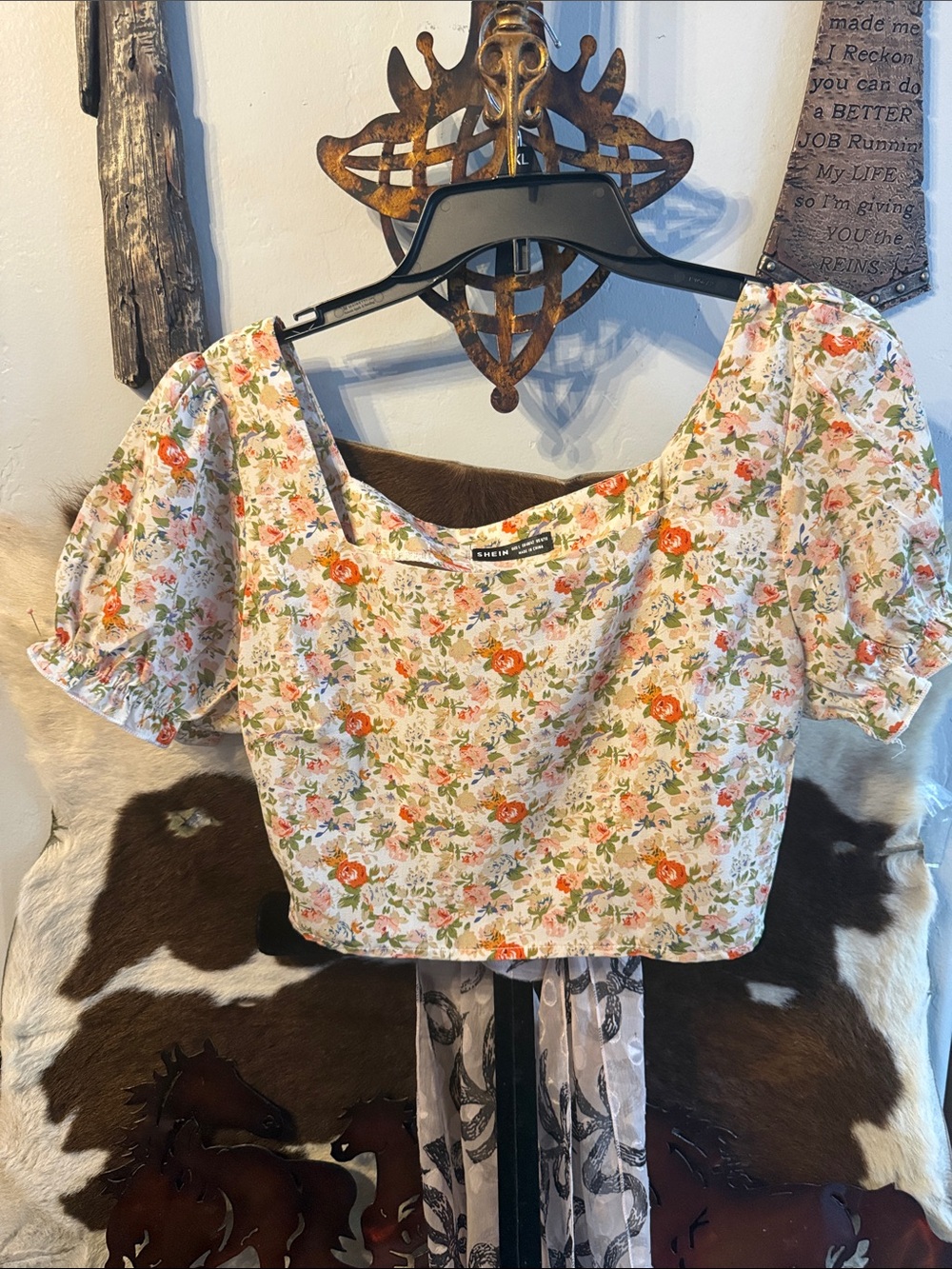 SHEIN Cream Floral Puff-Sleeve Crop Top with Orange Roses